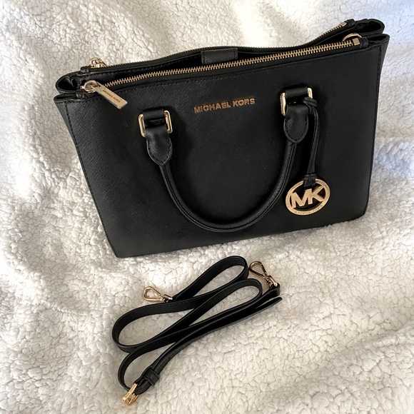 Black Michael Kors Bag with detachable straps - Picture 1 of 10